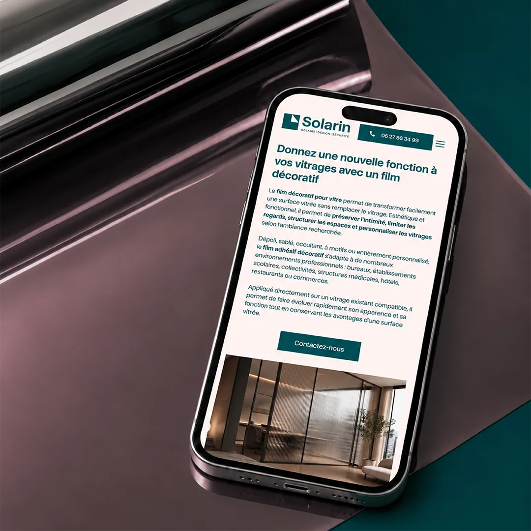 Site internet de Solarin, pose de films pour vitrage à Aix-en-Provence, affiché sur mobile